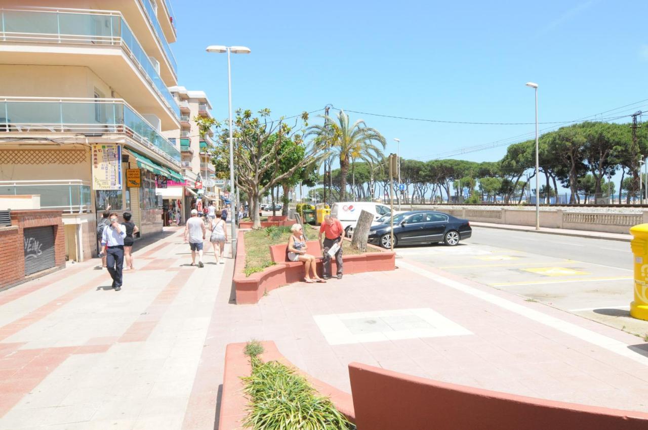 Homeholidaysrentals Lorraine Malgrat de Mar Dış mekan fotoğraf